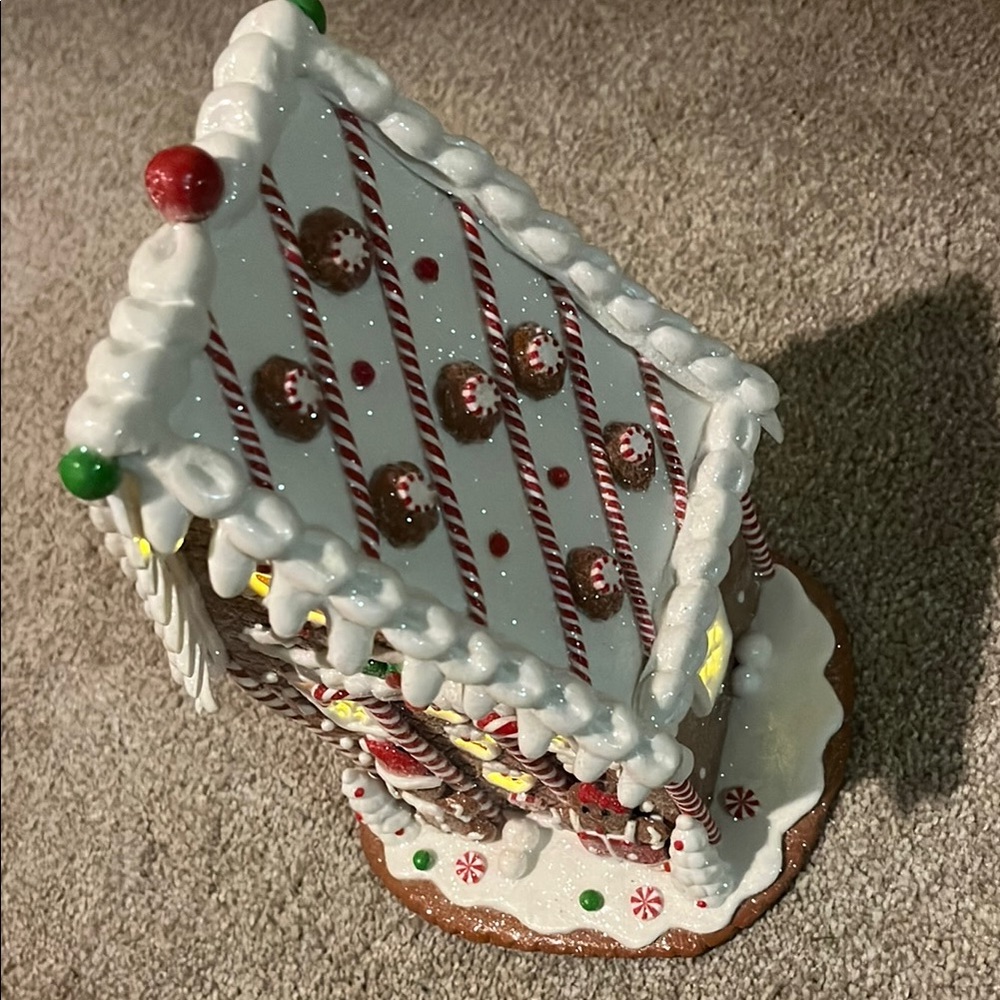 Festive Gingerbread House Decoration - Brown and White - Picture 3 of 7